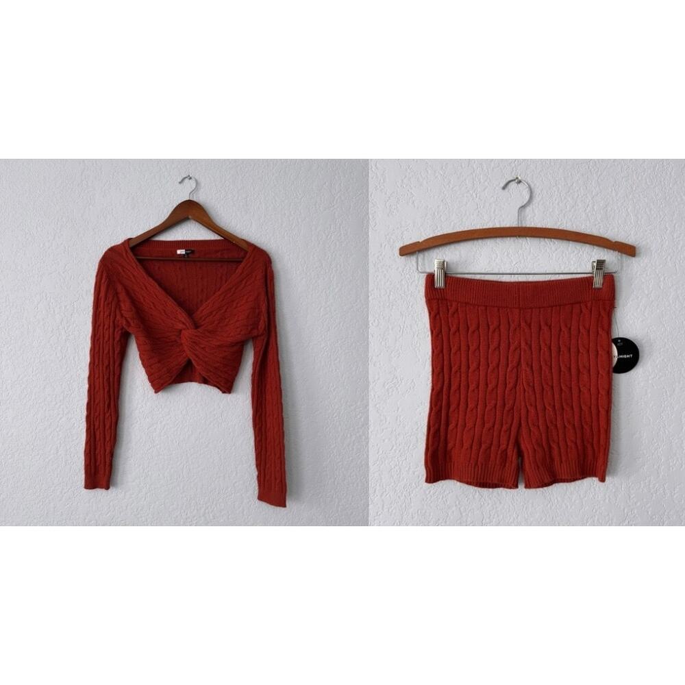 Day & Night Burnt Orange Top and Shorts Knitted Two Piece Set Size Small